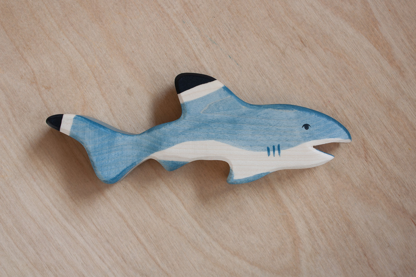 Holztiger Shark